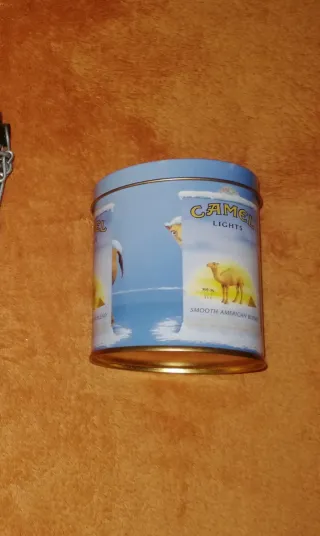 Cajas Metálicas variadas.