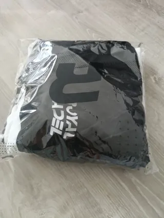 Ropa de pádel Royal Padell