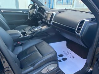 Porsche Cayenne 2012