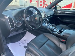 Porsche Cayenne 2012