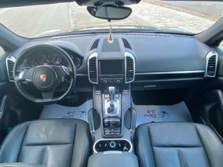 Porsche Cayenne 2012