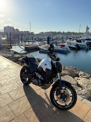 Yamaha MT-03 Naked Moto