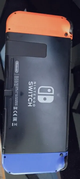 Nintendo Switch Azul y Naranja