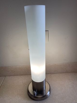 Lámpara de mesa regulable