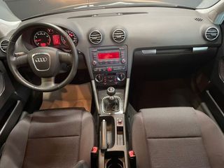 Audi A3 1.6 FSI Ambition