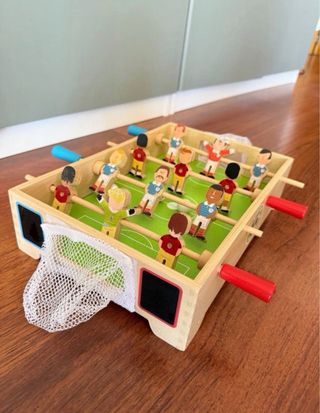 Casa de muñecas + Futbolín de mesa