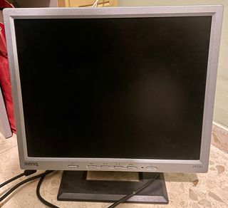 Monitor BenQ FP731 con cable VGA