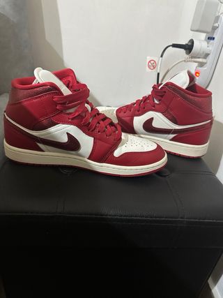 Nike Air Jordan 1 high Donna Tg 40 Rosse Bianche