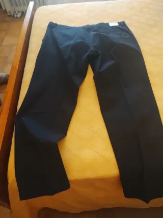 Pantalones chinos azul marino sin estrenar