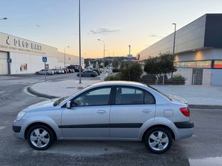 KIA RIO 1.5 CRDi 110CV !! 3.500€ !!