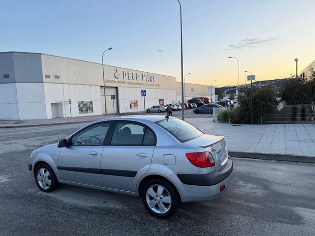 KIA RIO 1.5 CRDi 110CV !! 3.500€ !!