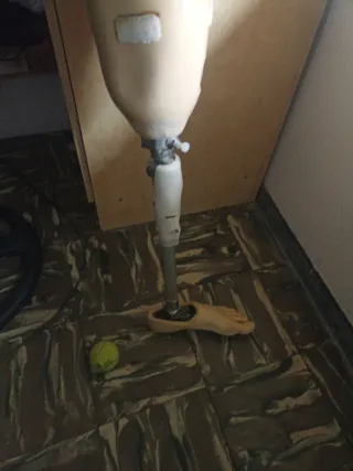 Prótesis pierna izquierda