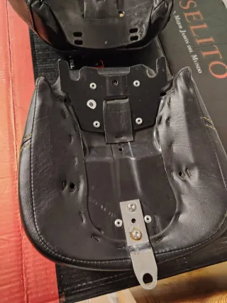 Asiento Doble montado en Harley Road King 2006