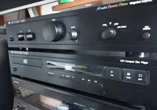 Amplificador y CD Cambridge Audio Negro