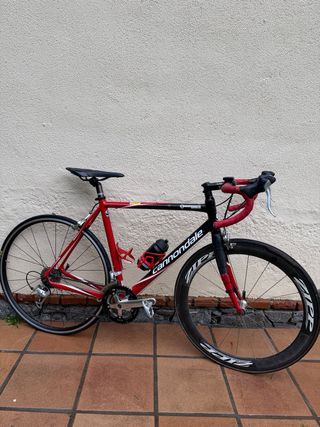 Bicicleta Cannondale Caad 8 Roja