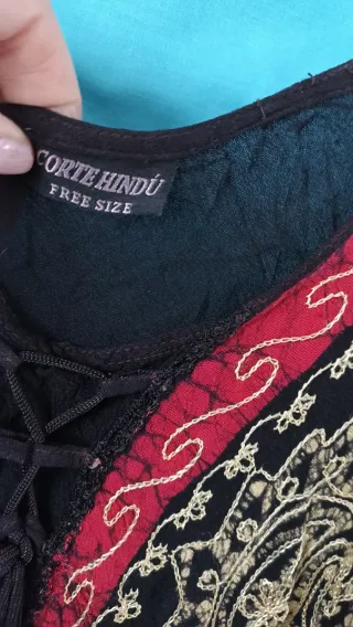 Vestido hindú negro y rojo talla única