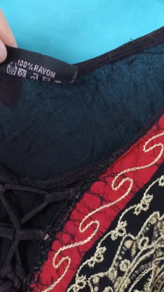 Vestido hindú negro y rojo talla única