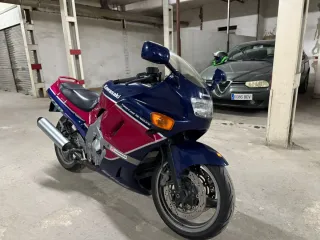 Kawasaki ZZ-R 600 Sportbike Azul/Rojo