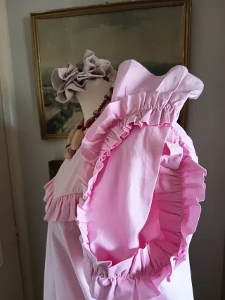 Camisa Zara rosa con volantes