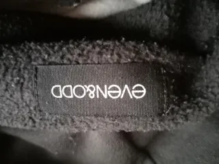 Sudadera Even&Odd mujer tres colores capucha