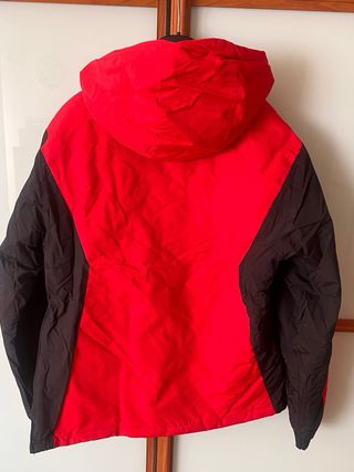 Anorak Rojo y Negro Talla S