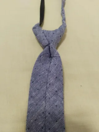 Cravatta per bambini blu a pois