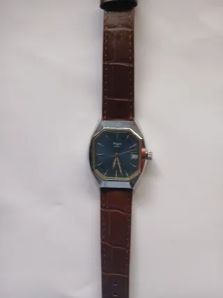 Reloj Citizen Esfera Plateada Correa Negra