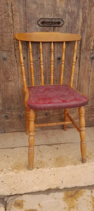 Silla Windsor madera y asiento rojo