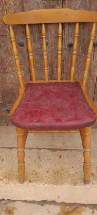 Silla Windsor madera y asiento rojo