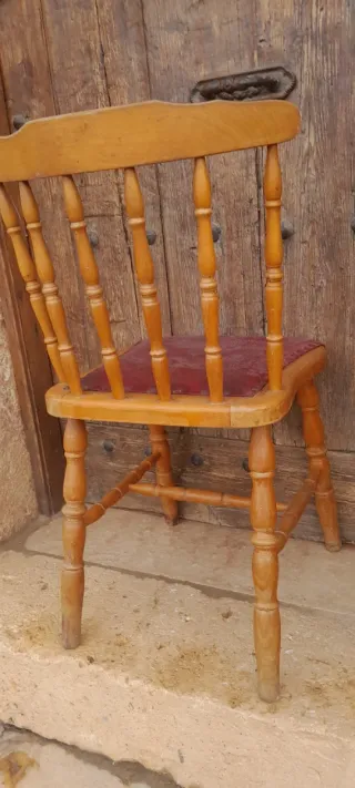 Silla Windsor madera y asiento rojo