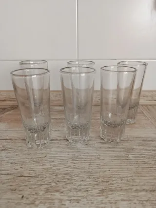 Juego vintage 6 vasos chupito/catavinos