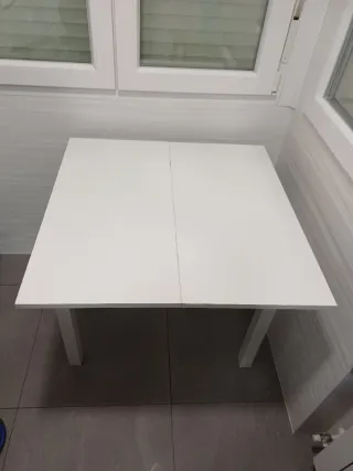 Mesa de cocina extensible blanca