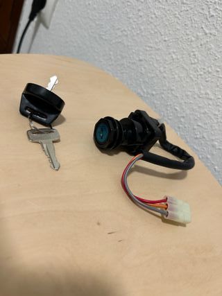 Bombín Suzuki LTZ 400 con 2 llaves