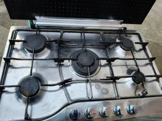 Piano cottura 5 fuochi Hotpoint Ariston