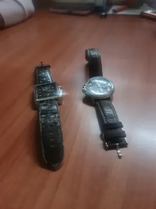 2 Relojes de Pulsera