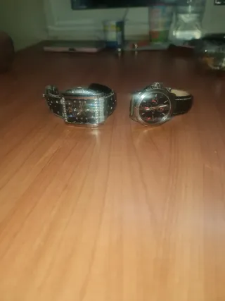 2 Relojes de Pulsera