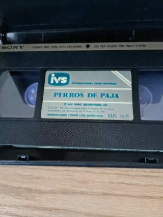 Película Perros de Paja en VHS