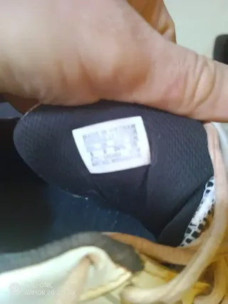 Zapatillas de tenis beige y rosa