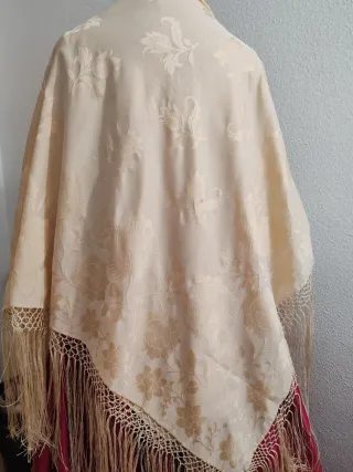 Manton regional adamascado beige