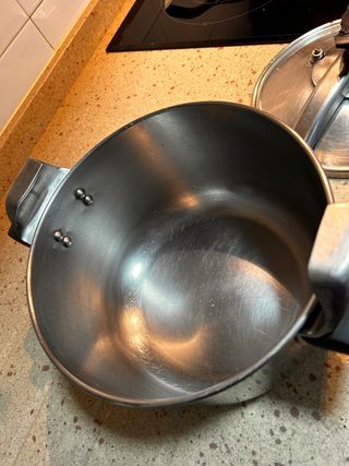 Olla Exprés grande  Magefesa 8L