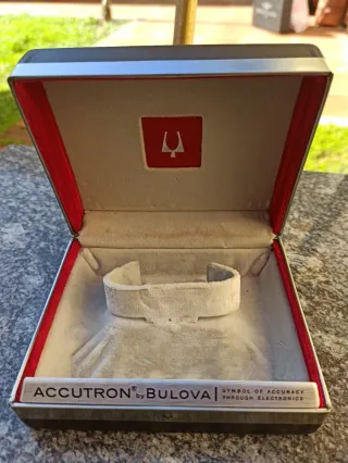 🇨🇭CAJA BULOVA ACCUTRON AÑOS 70🇨🇭