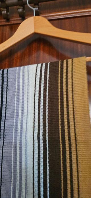 Bufanda hombre rayas beige, negro, marrón