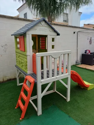 Casa infantil Smoby jardín