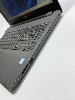 HP Laptop 15 i3 / 8Gb / 128Gb SSD