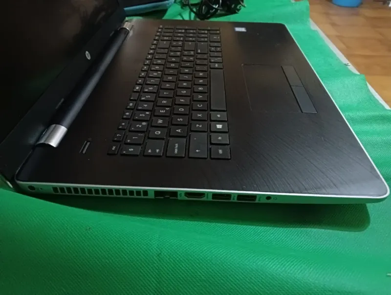 Portátil HP 17 pulgadas 16GB DDR4 afbeelding 7