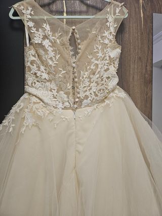 Vestido de Novia Beige/Blanco