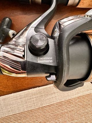 Caña de pescar Mitchell y carrete Shimano sin usar