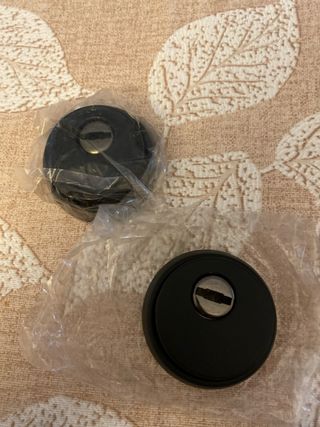 Escudo de cerradura negro