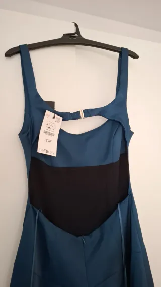 Zara Vestido midi verde pato globo nuevo