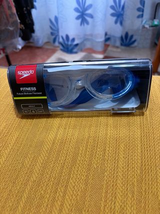 Gafas Speedo y Aletas Natación